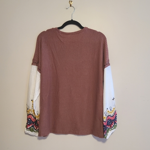 NEW Off Shoulder Top - Picture 6 of 6